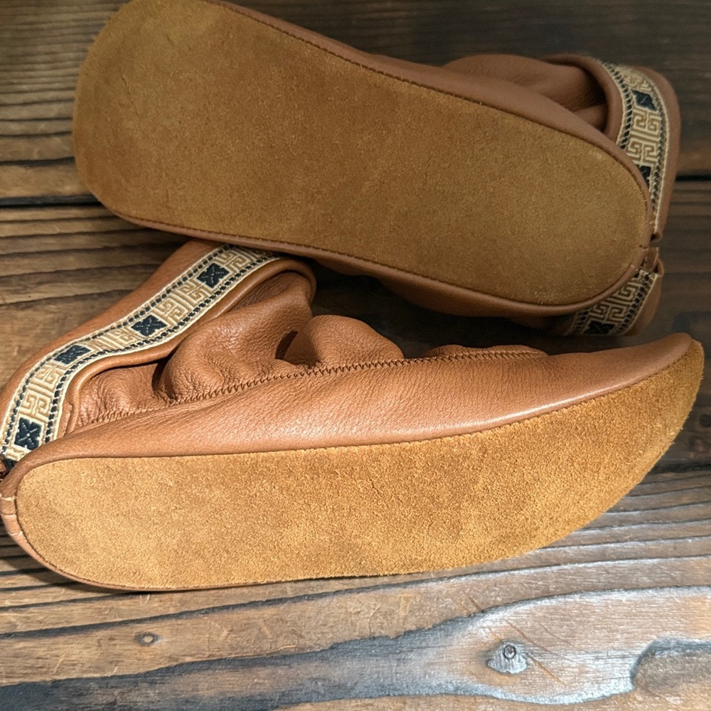 NWT Footskins USA DeerTan Leather Ankle Moccasin Slipper Boots - Picture 4 of 8